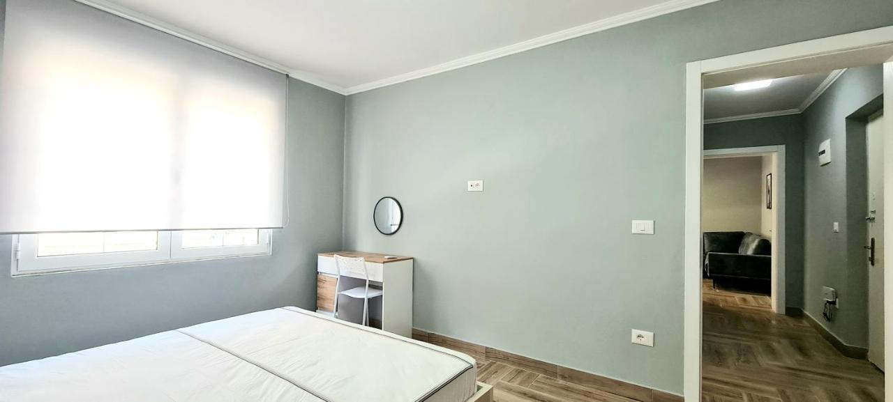 Appartamento 2V1 - 21 Dhjetori Tirana Esterno foto